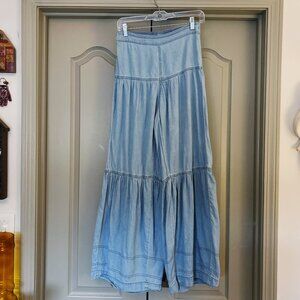 Sincerely Jules Chambray Tiered Wide Leg Pants Small Boho Flowy Denim Gaucho